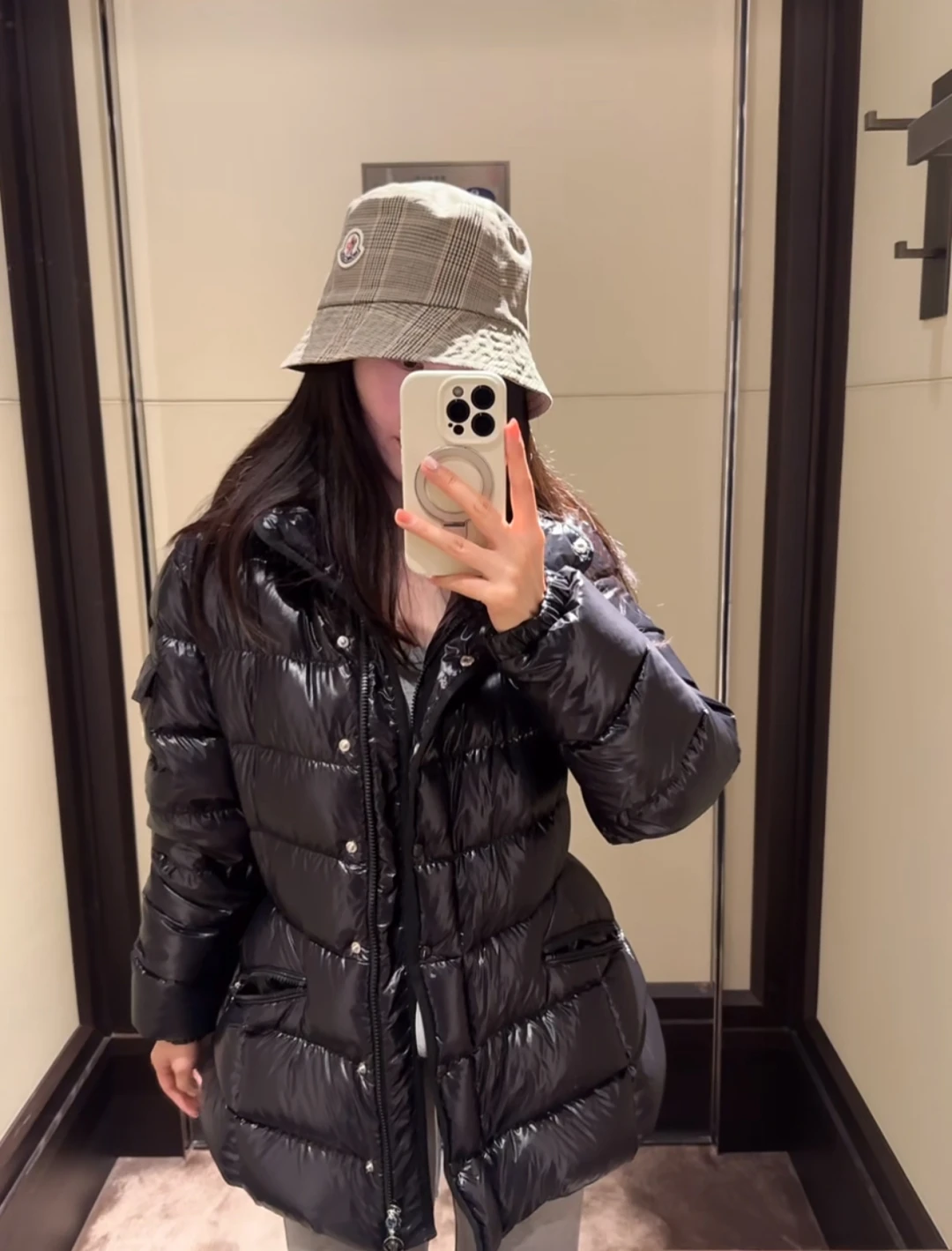 MONCLER Женская куртка Barante