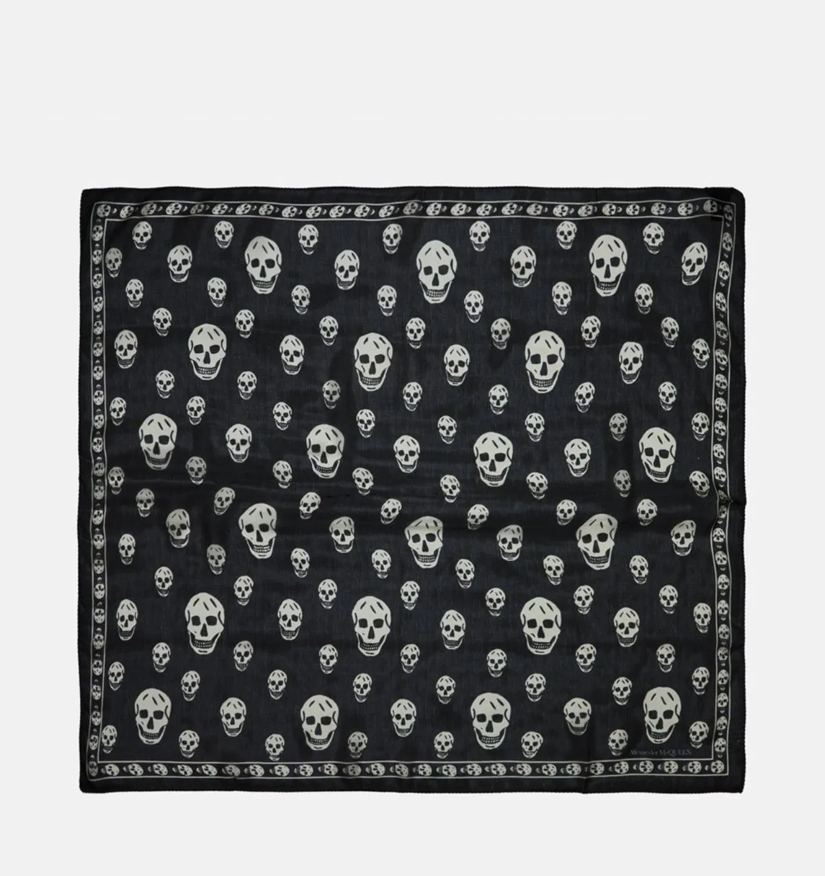 ALEXANDER MCQUEEN Женский платок Оригинал ALEXANDER MCQUEEN Женский платок Оригинал