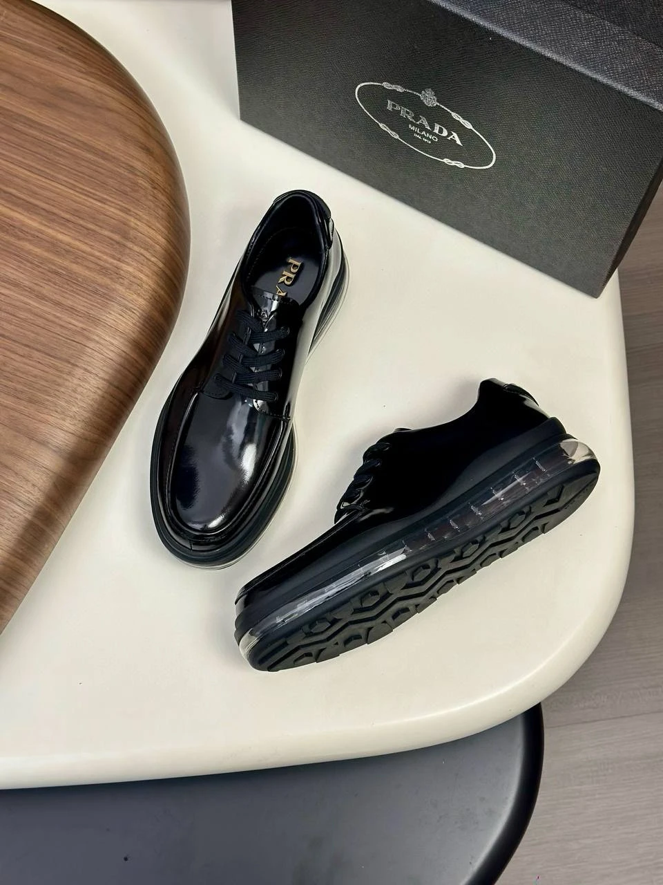 PRADA Мужские кроссовки из коровьей кожи  PRADA Мужские кроссовки из коровьей кожи