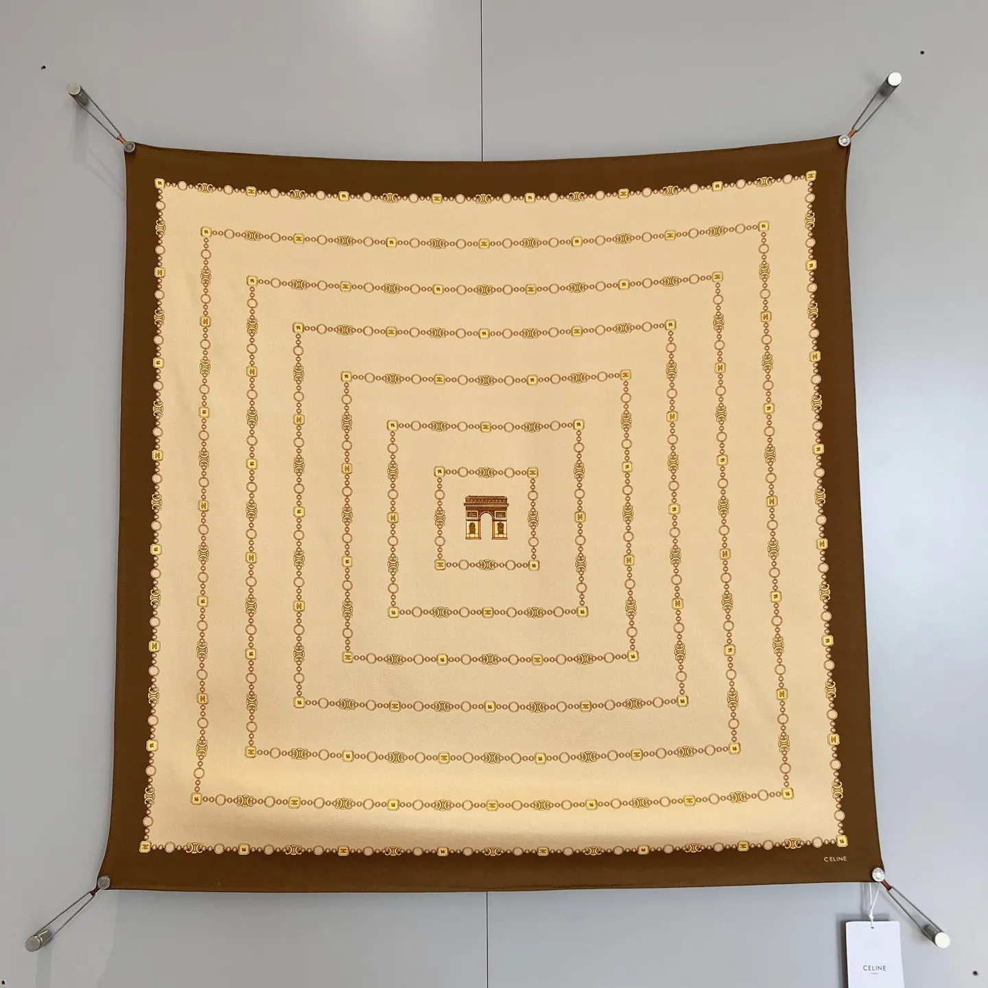 CELINE Женский платок шёлк CELINE Женский платок шёлк