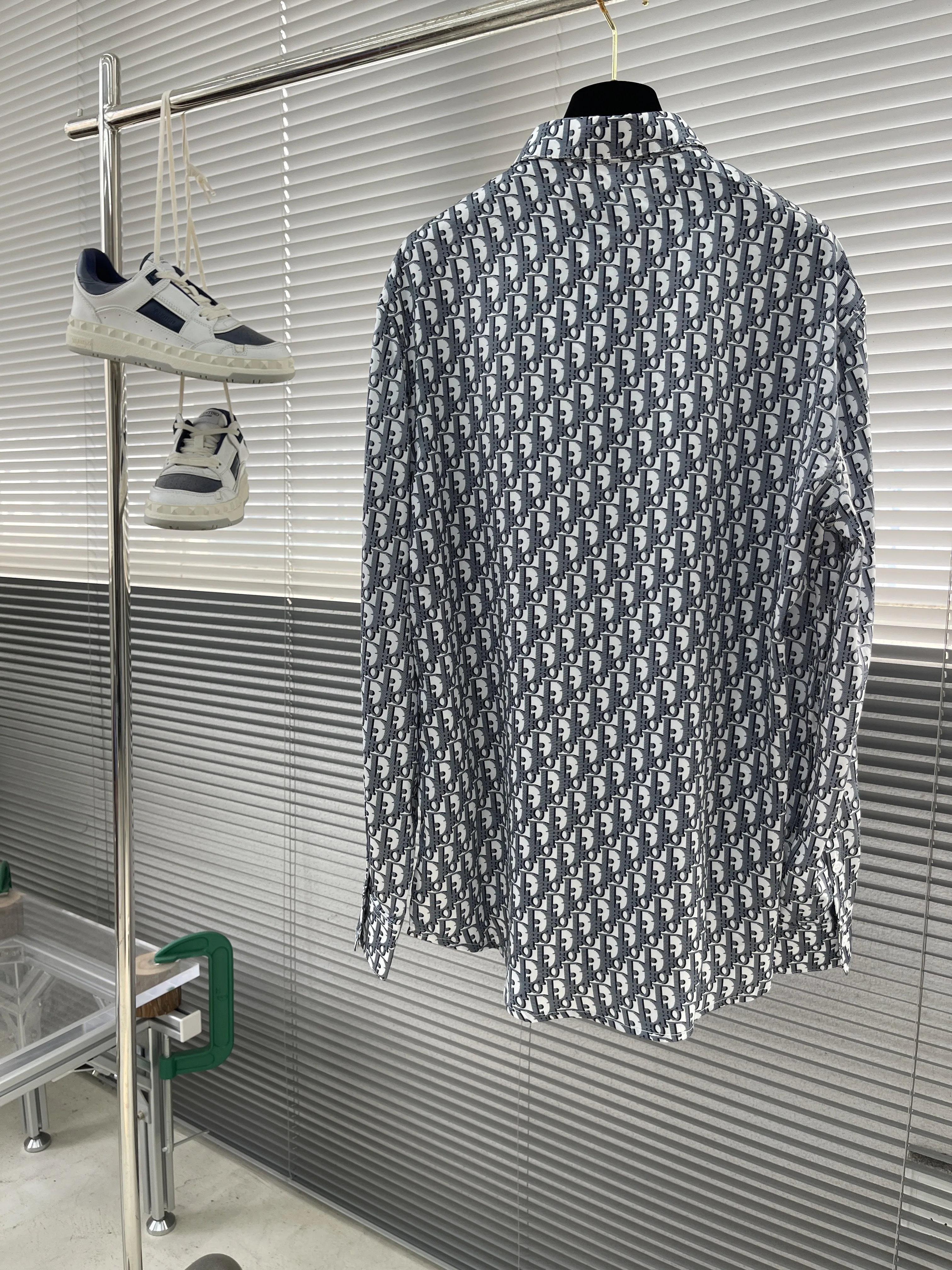 CHRISTIAN DIOR Мужская рубашка Oblique CHRISTIAN DIOR Мужская рубашка Oblique