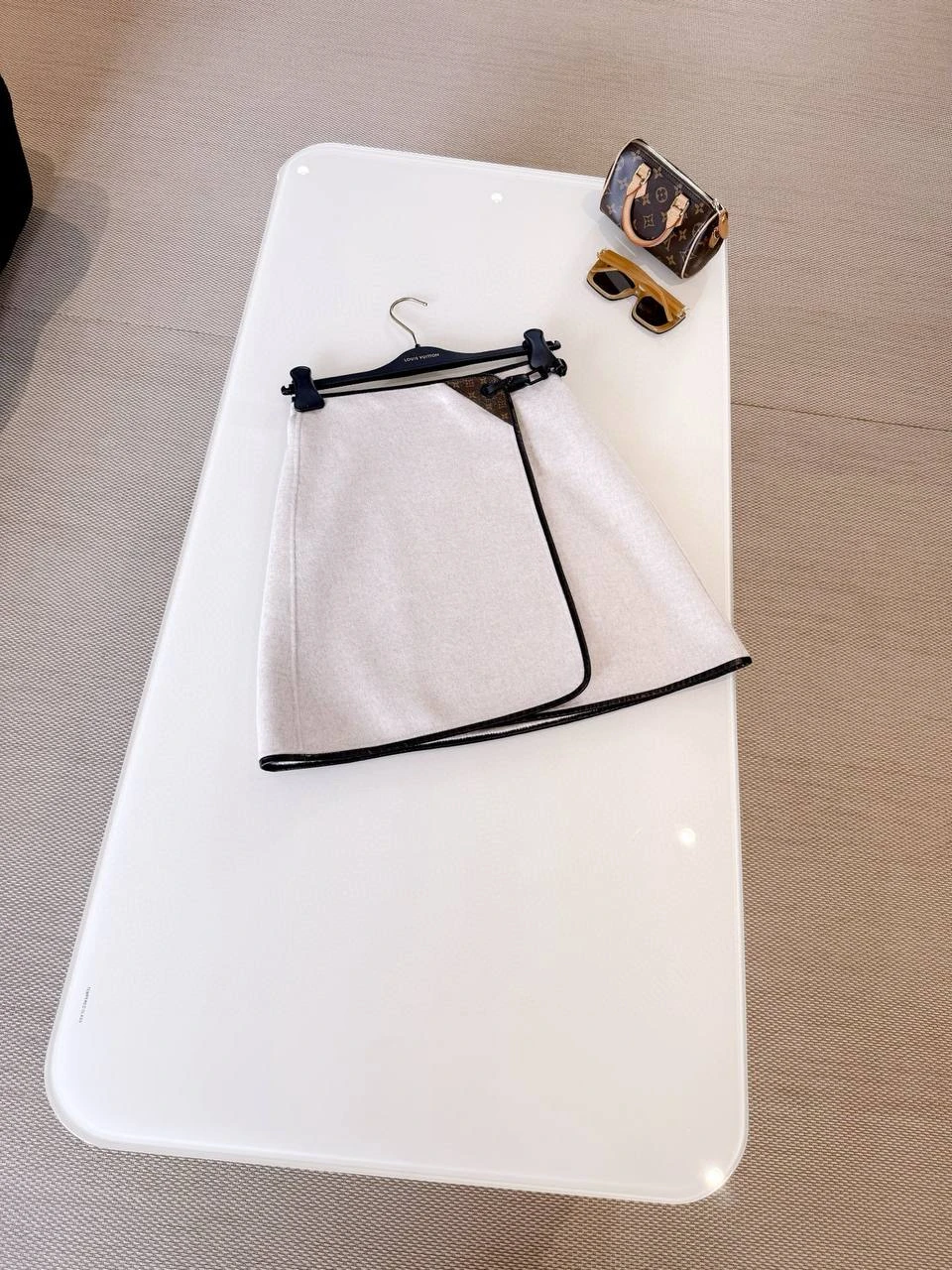 LOUIS VUITTON Женская юбка из шерсти LOUIS VUITTON Женская юбка из шерсти