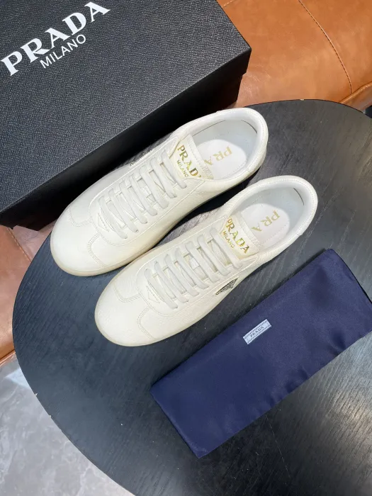 PRADA Мужские кроссовки телячья кожа