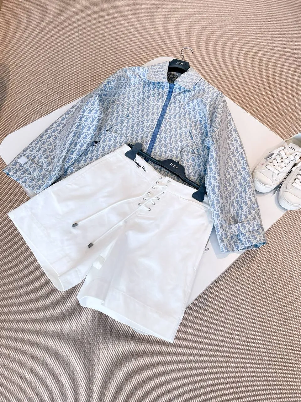 CHRISTIAN DIOR Женские шорты хлопок CHRISTIAN DIOR Женские шорты хлопок