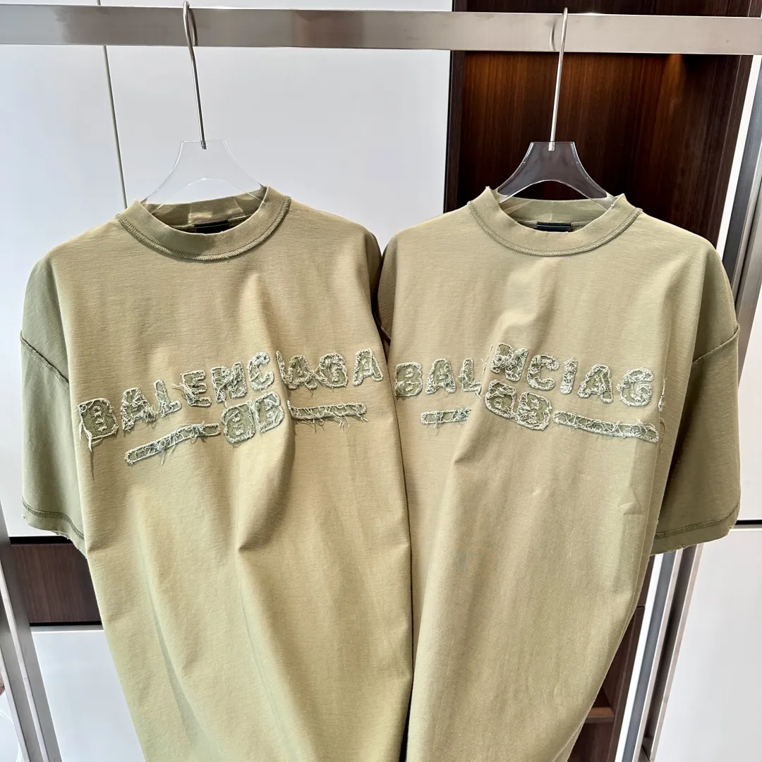 BALENCIAGA Мужская футболка Paris с вышитой нашивкой