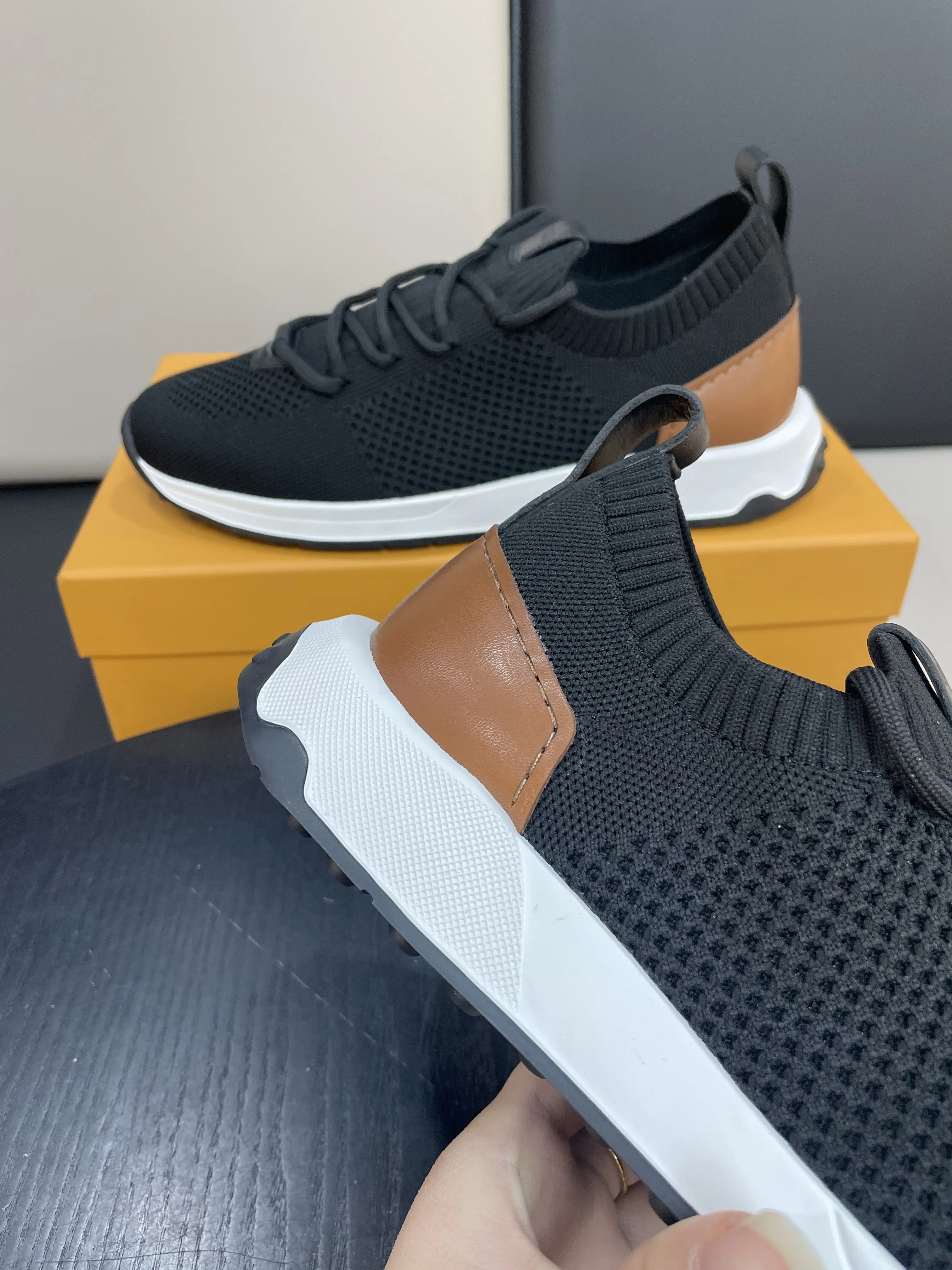 TOD'S Мужские кроссовки зеленые