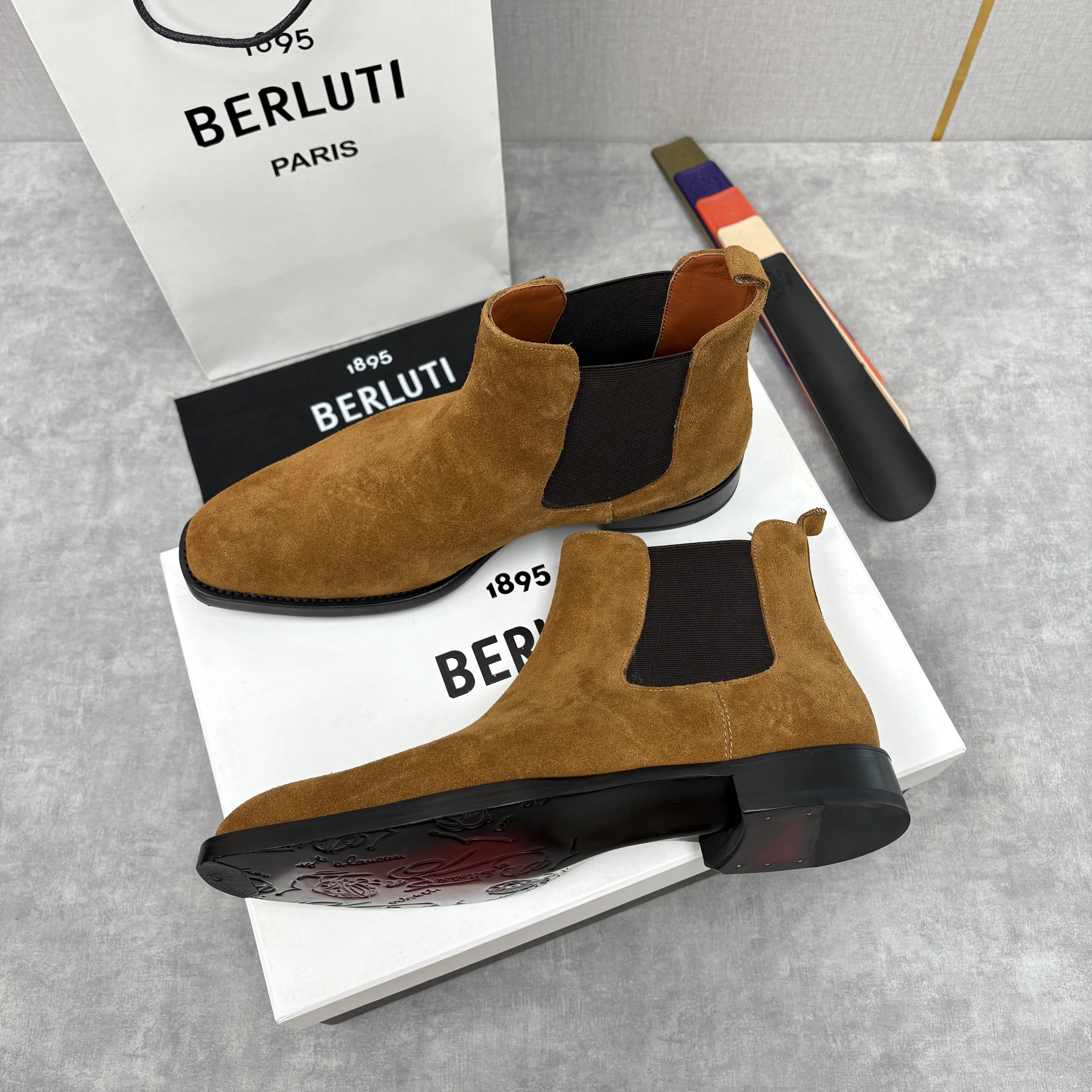 BERLUTI Мужские кроссовки челси из замши