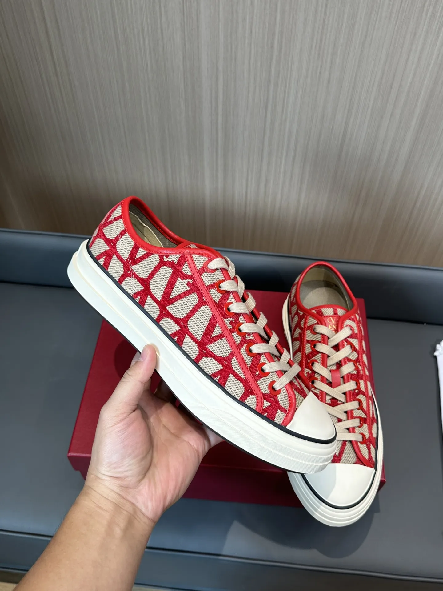 VALENTINO Кеды Toile Iconographe Totaloop