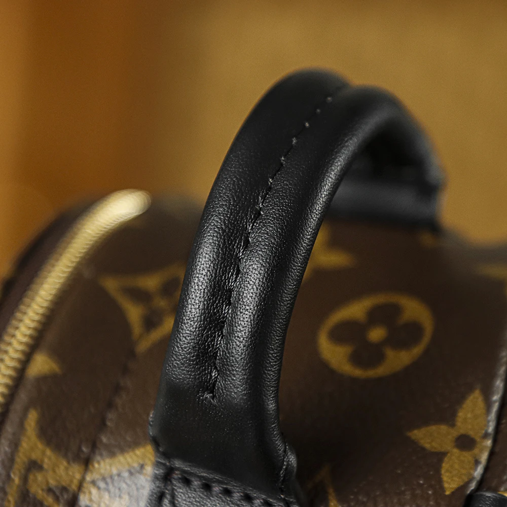 LOUIS VUITTON Женская Сумка рюкзак Palm Springs Mini M44873 LOUIS VUITTON Женская Сумка рюкзак Palm Springs Mini M44873