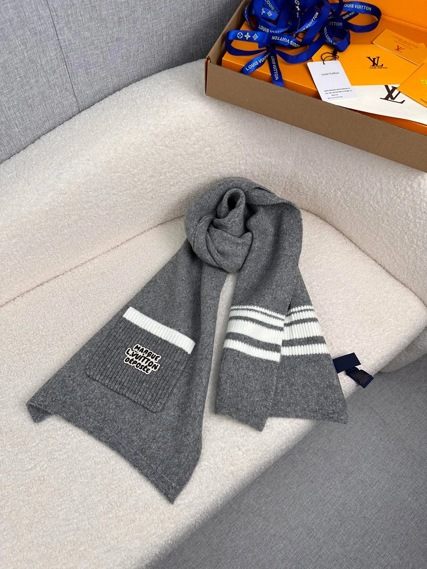 LOUIS VUITTON Мужской шарф из кашемира 