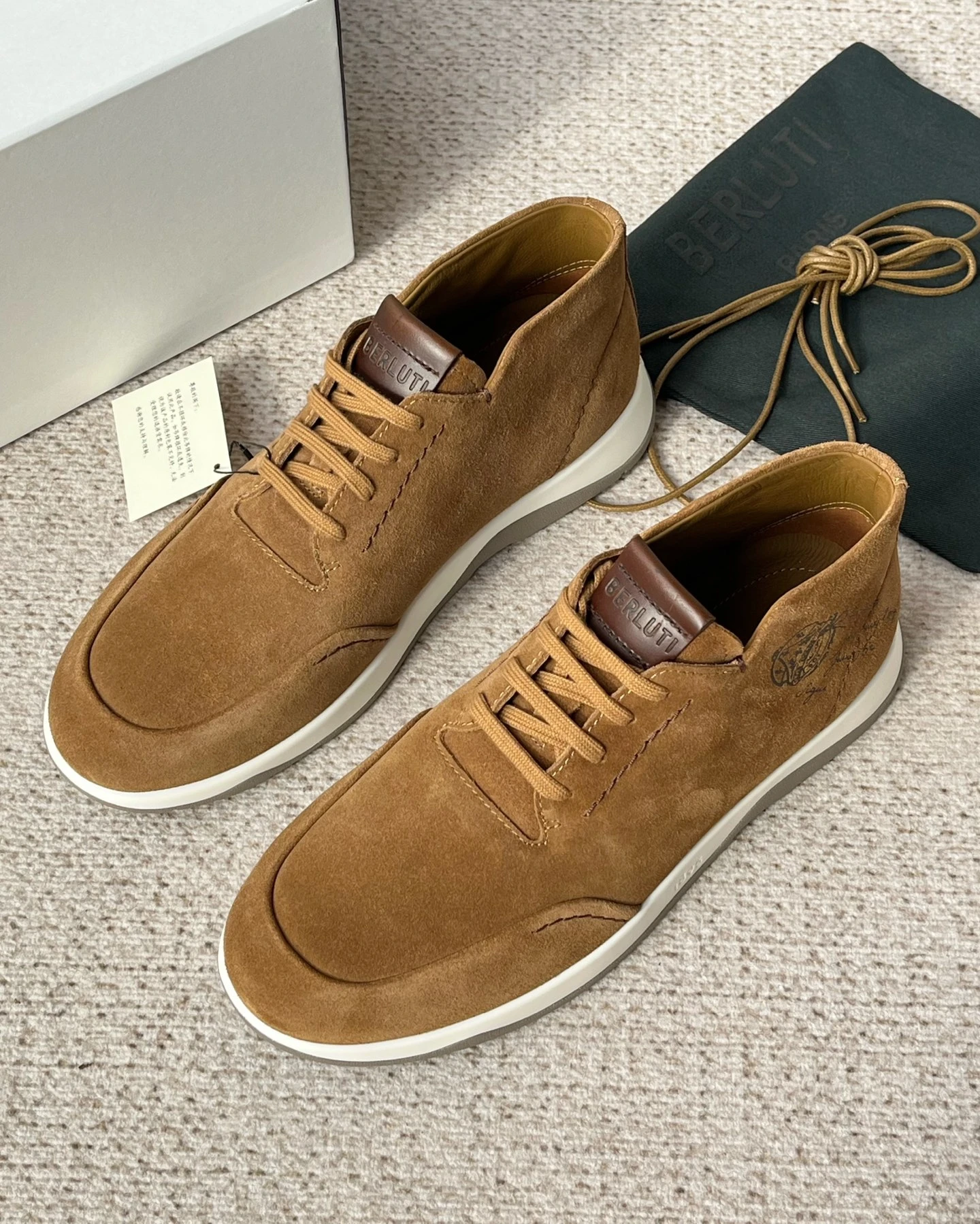 BERLUTI Мужские кроссовки из телячьей кожи 