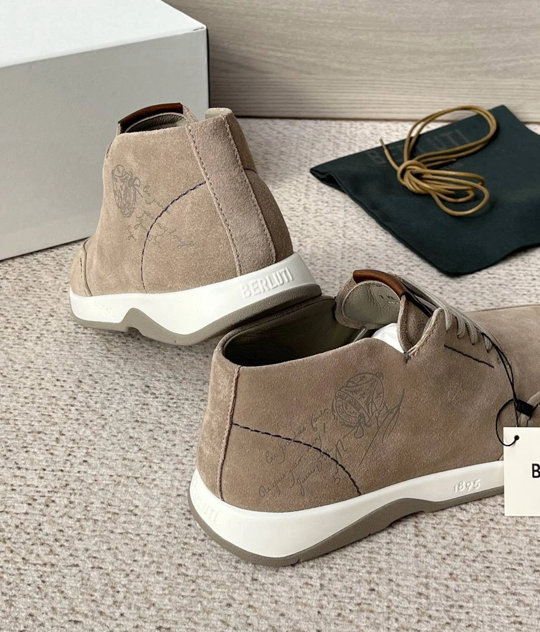 BERLUTI Мужские кроссовки из телячьей кожи BERLUTI Мужские кроссовки из телячьей кожи