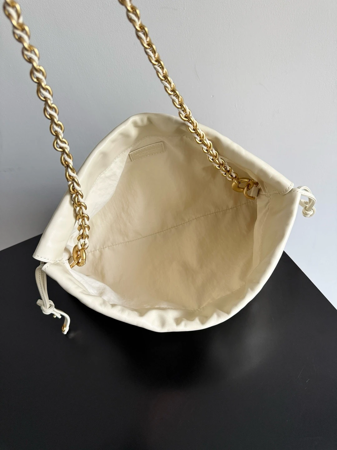 BOTTEGA VENETA Женская сумка Dustbag