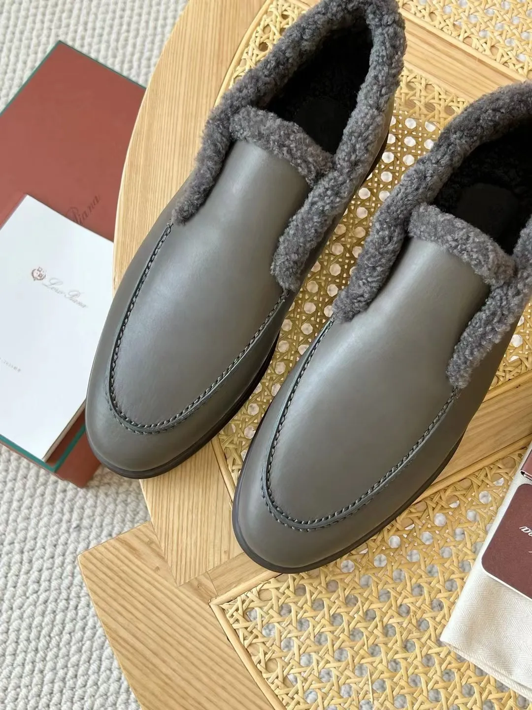 LORO PIANA Мужские лоферы с мехом