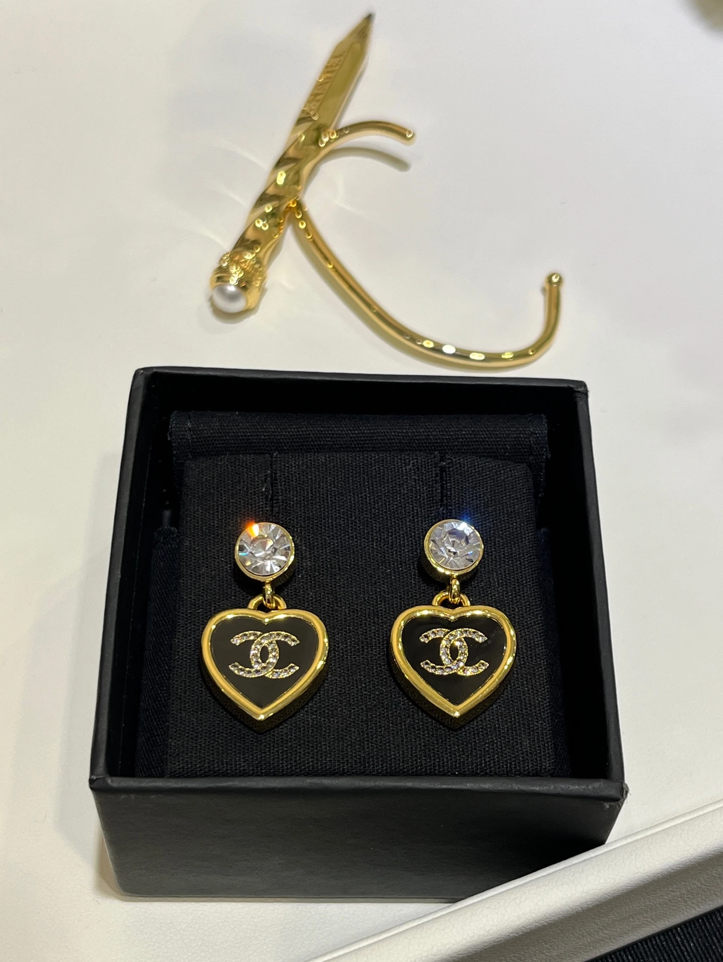 CHANEL Женские серьги CHANEL Женские серьги