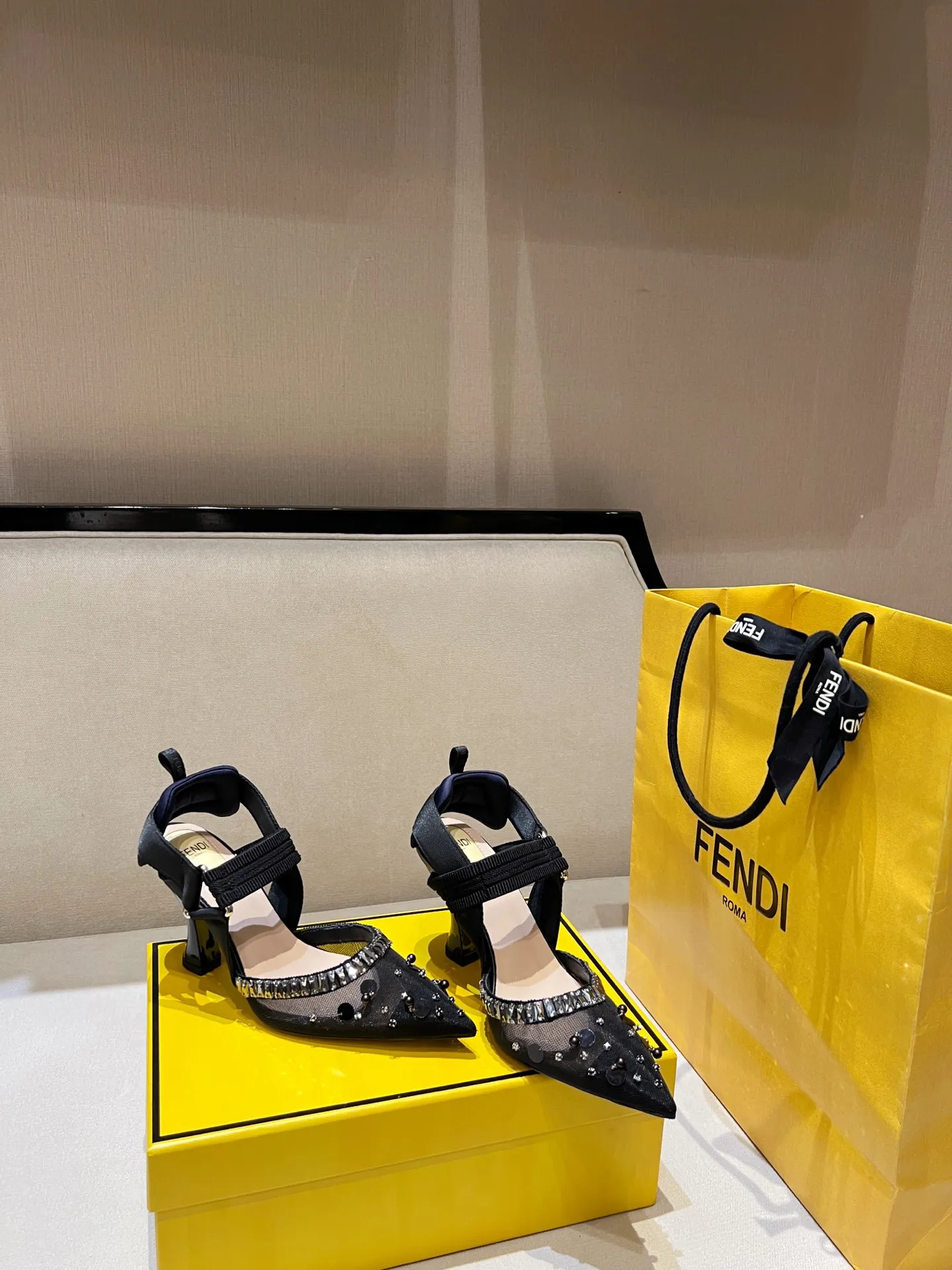 FENDI Туфли женские