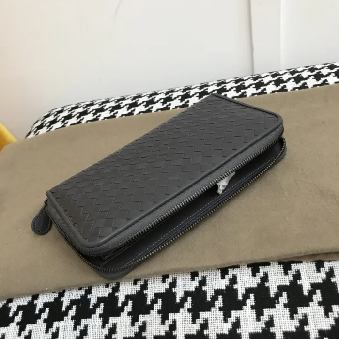 BOTTEGA VENETA Мужское портмоне