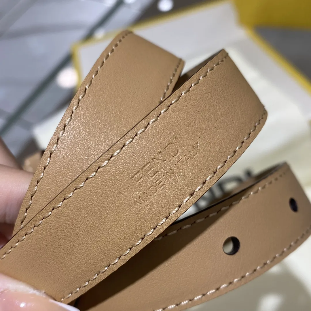 FENDI Женский ремень с пряжкой FF ширина 3 см