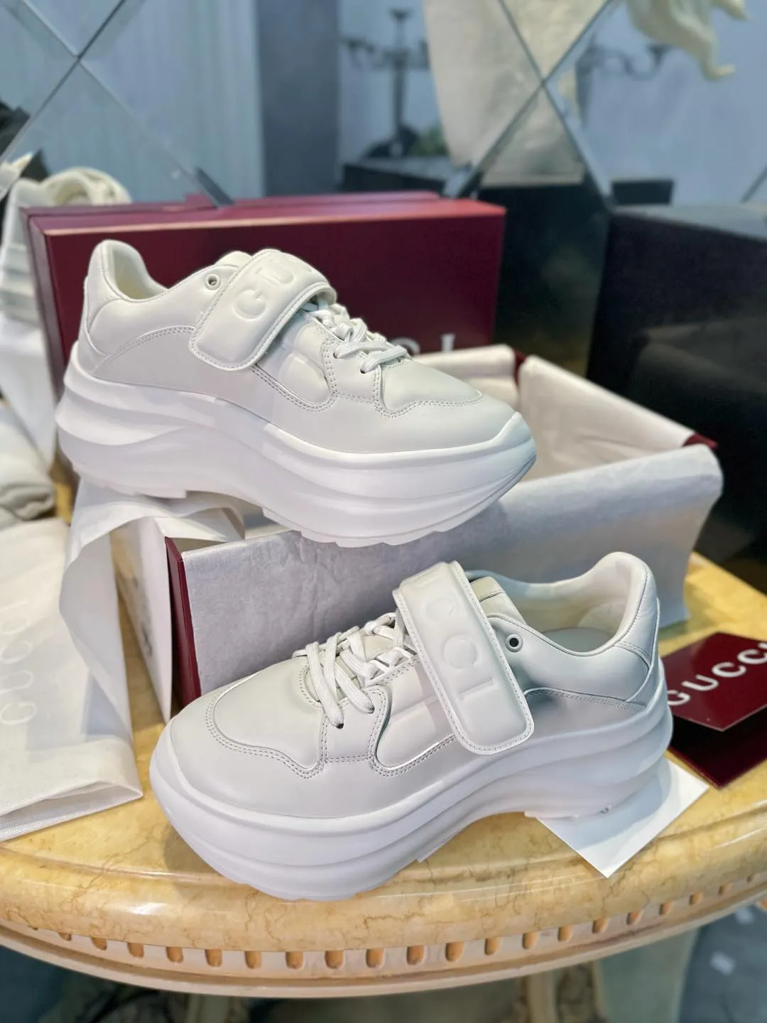 GUCCI Женские кроссовки GUCCI Женские кроссовки