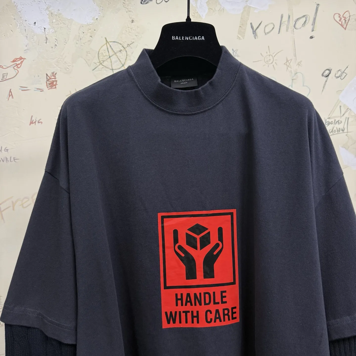 BALENCIAGA Мужской лонгслив BALENCIAGA Мужской лонгслив