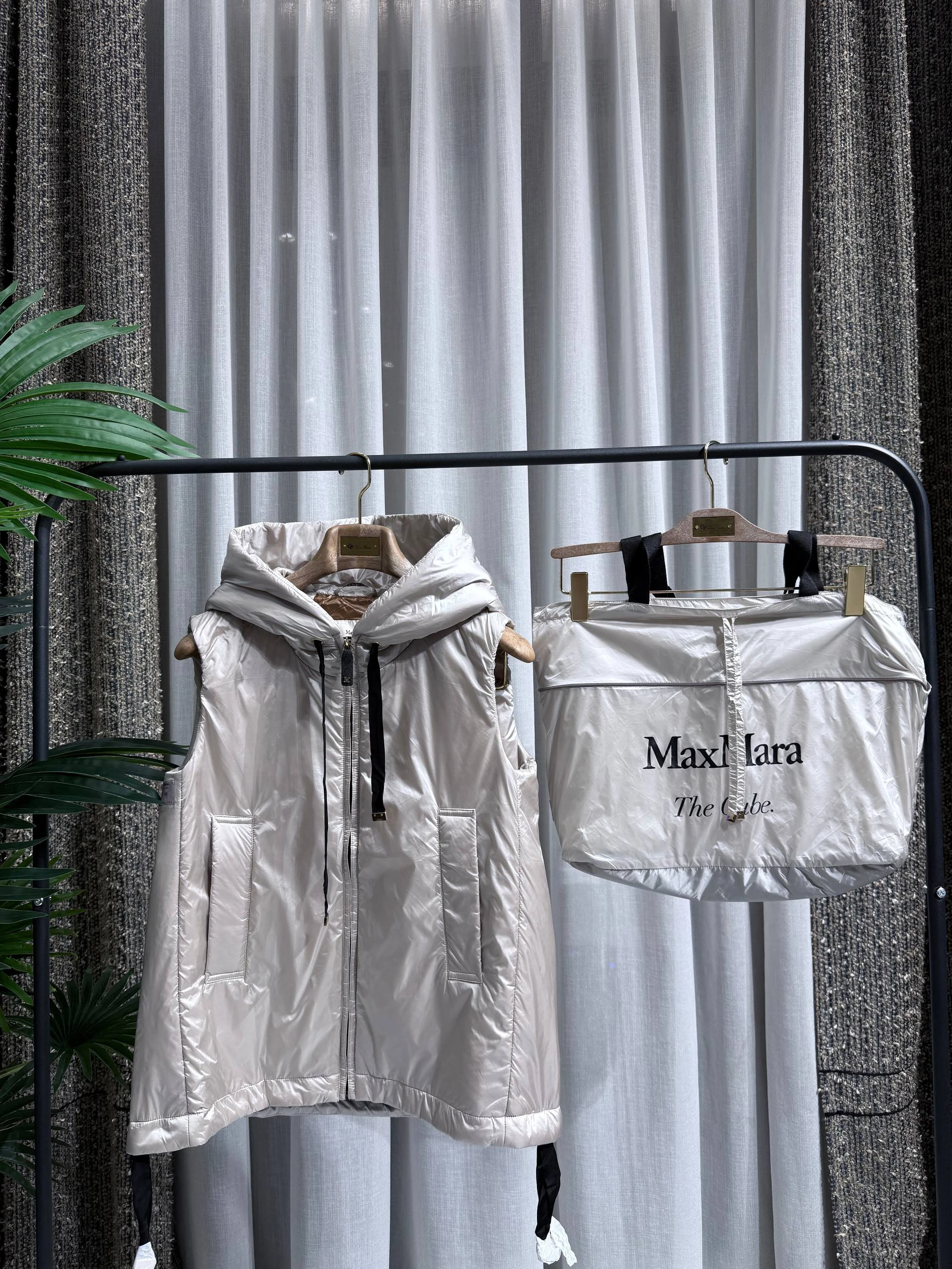 MAX MARA Женский жилет Cameluxe