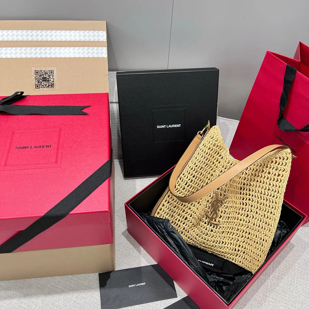 SAINT LAURENT Женская Сумка Oxalis SAINT LAURENT Женская Сумка Oxalis