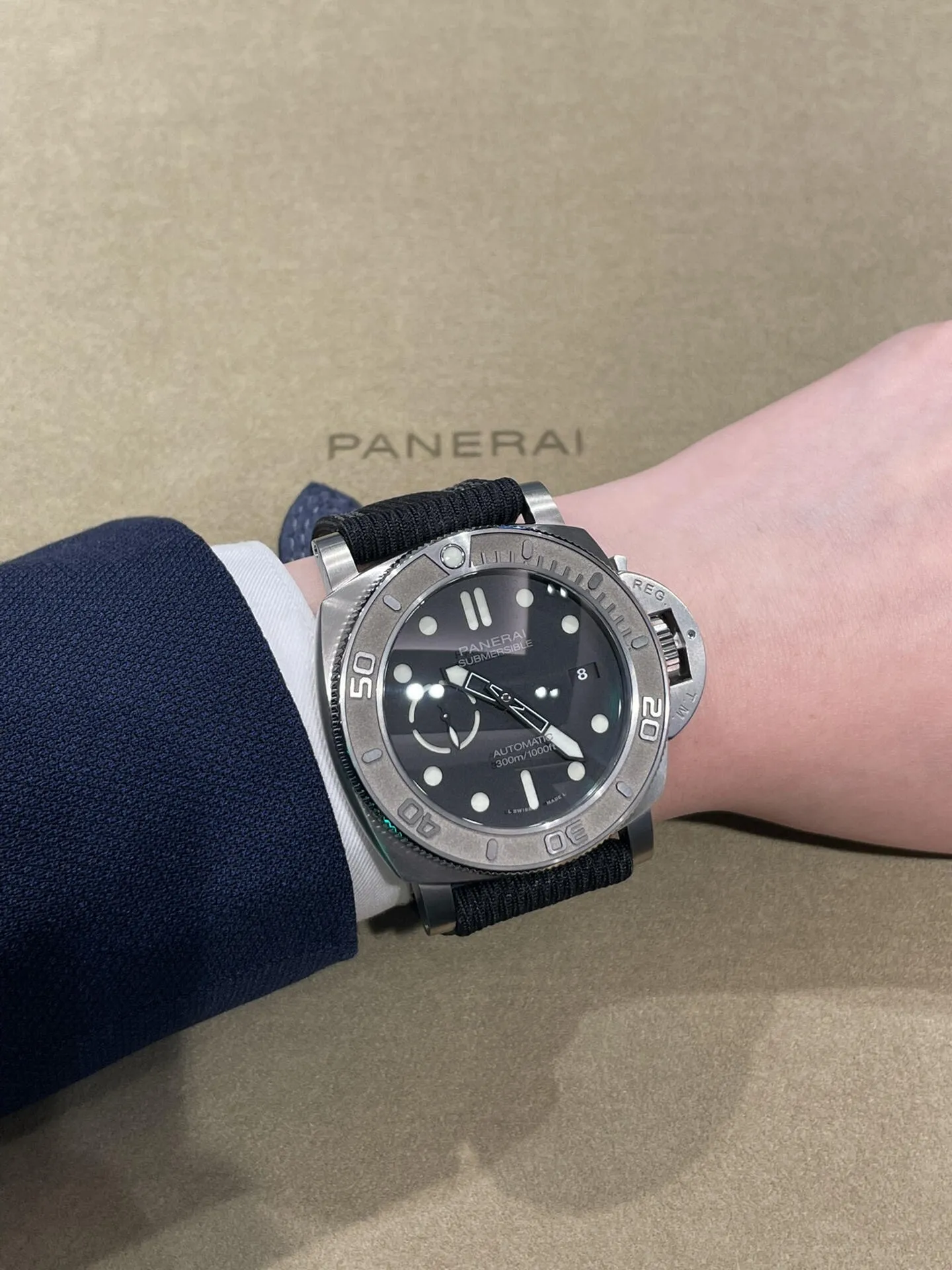 PANERAI Мужские часы Submersible PAM00984 47 мм PANERAI Мужские часы Submersible PAM00984 47 мм