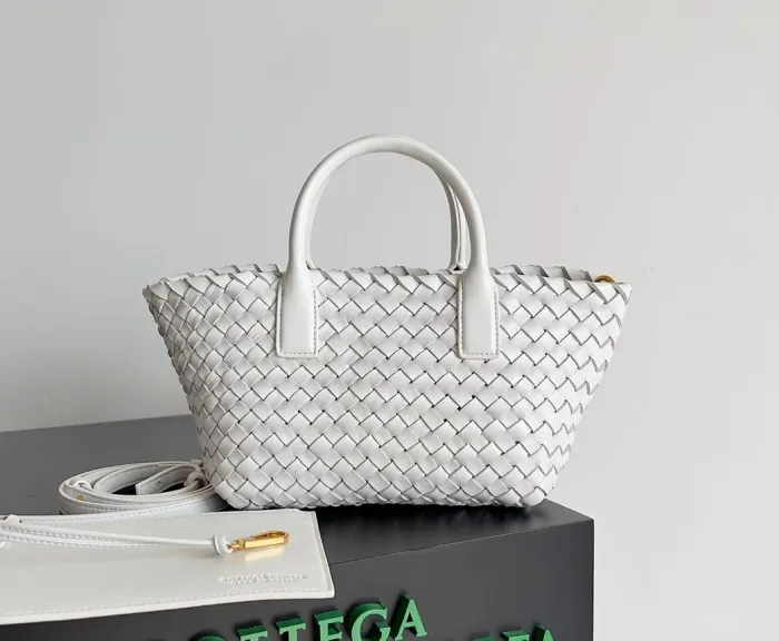 BOTTEGA VENETA Сумка Cabat Mini