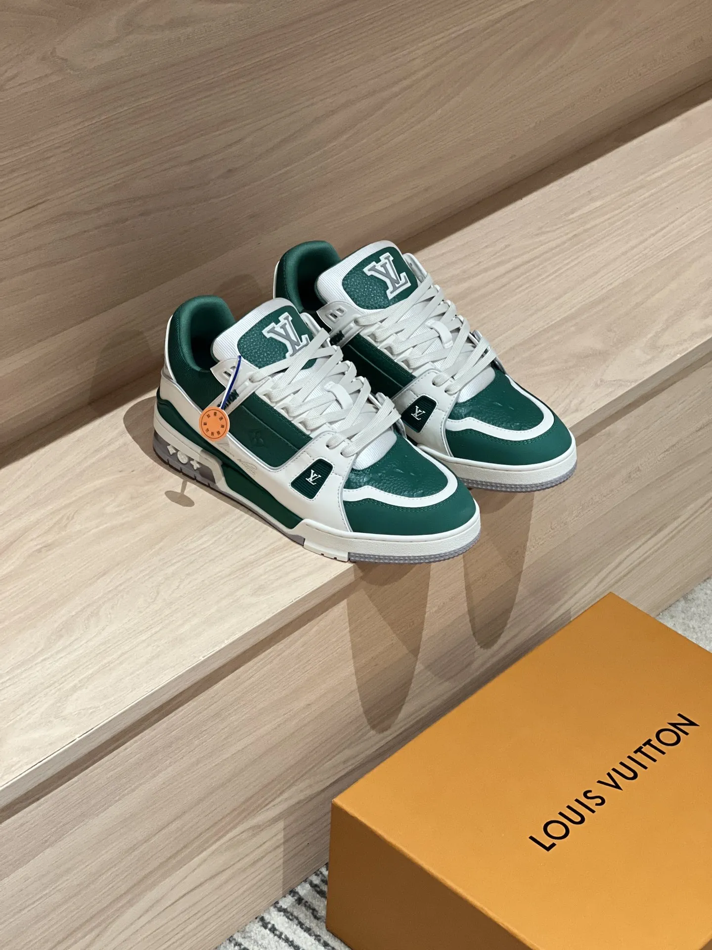 LOUIS VUITTON Кроссовки LV Trainer 