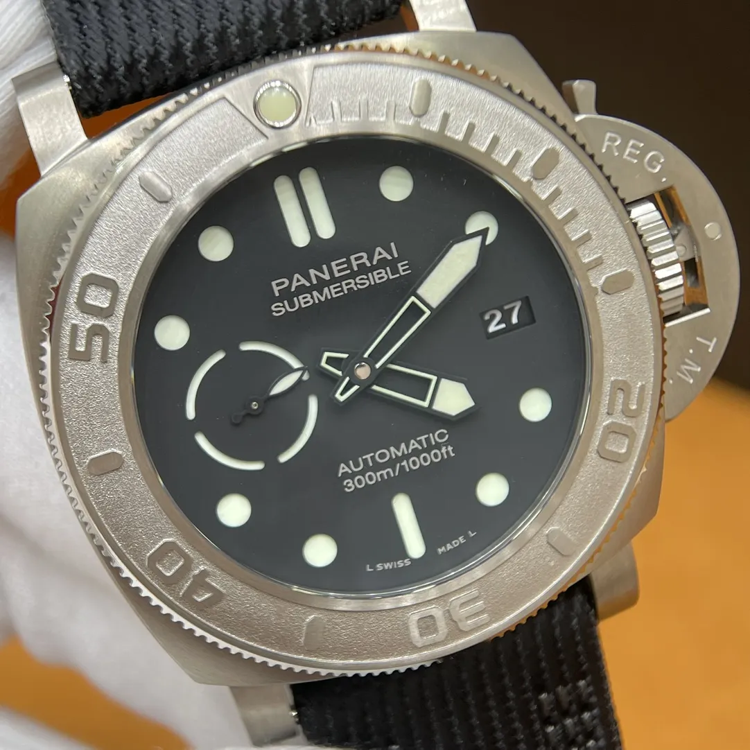 PANERAI Мужские часы Submersible PAM00984 47 мм PANERAI Мужские часы Submersible PAM00984 47 мм
