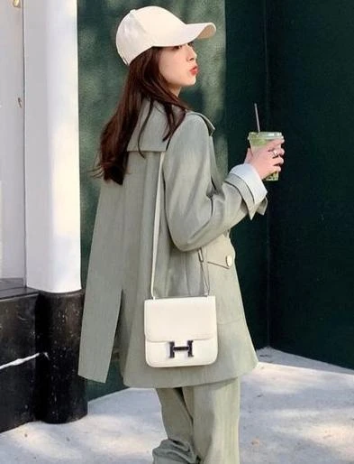 HERMES Женская сумка Constance 24 см 01 Epsom