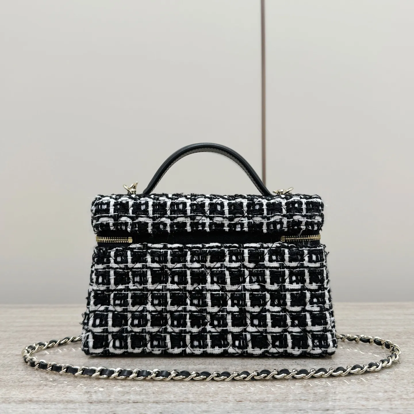 CHANEL Женская сумка 25С твид CHANEL Женская сумка 25С твид