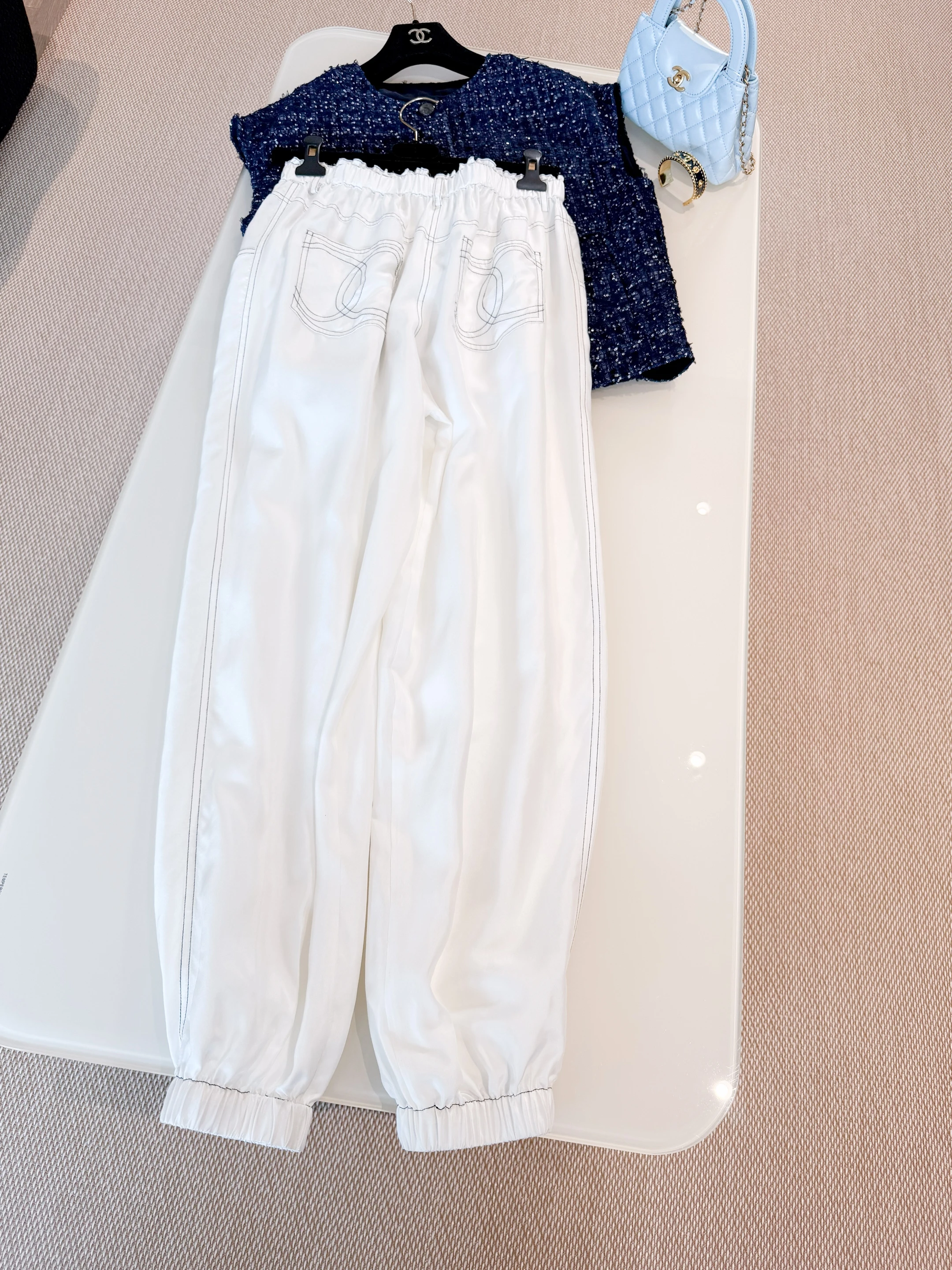 CHANEL Женские брюки CHANEL Женские брюки