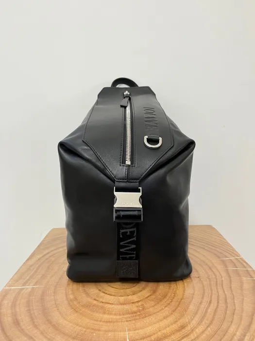 LOEWE Рюкзак-трансформер из телячьей кожи