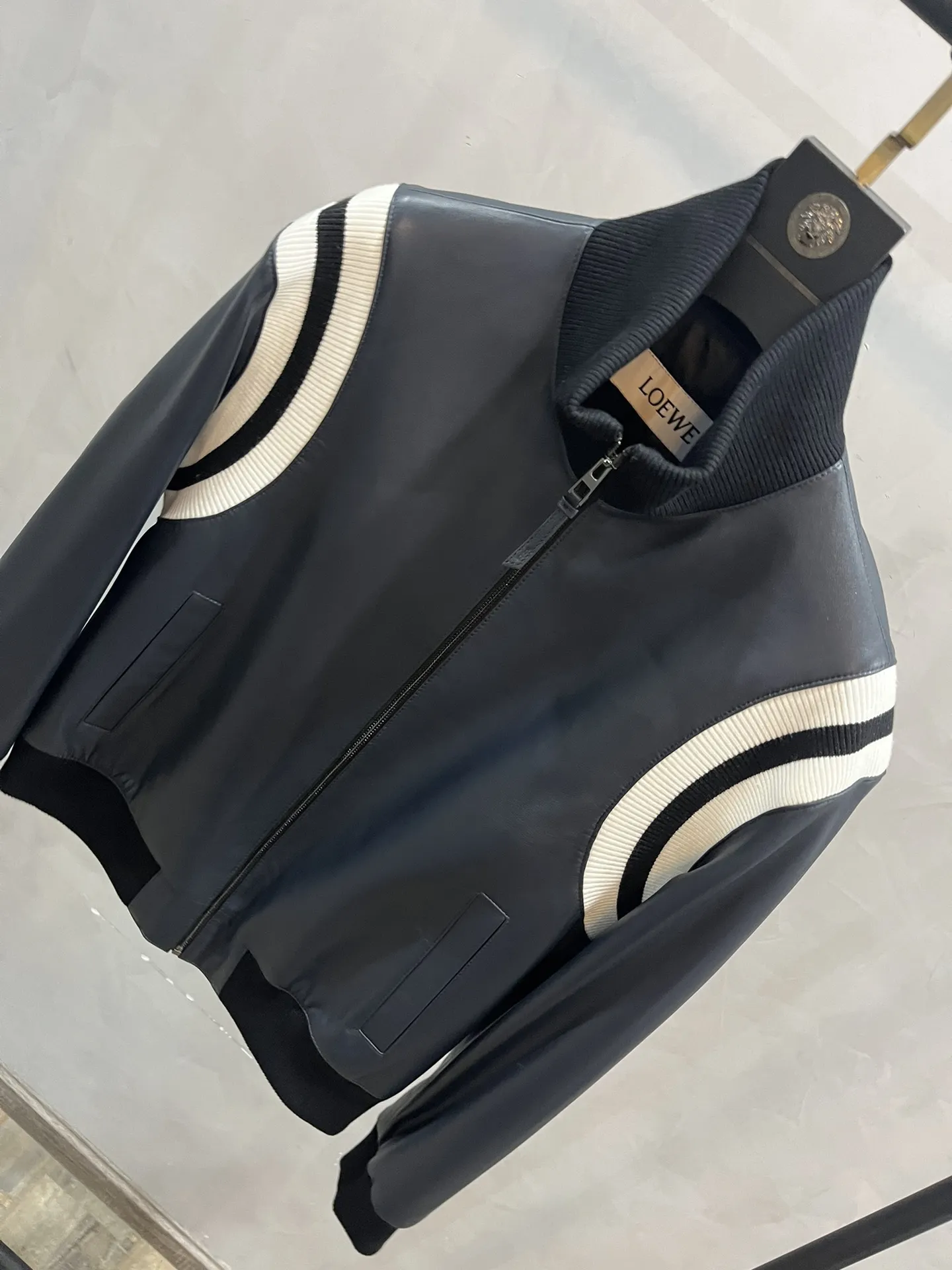 LOEWE Мужская кожаная куртка LOEWE Мужская кожаная куртка