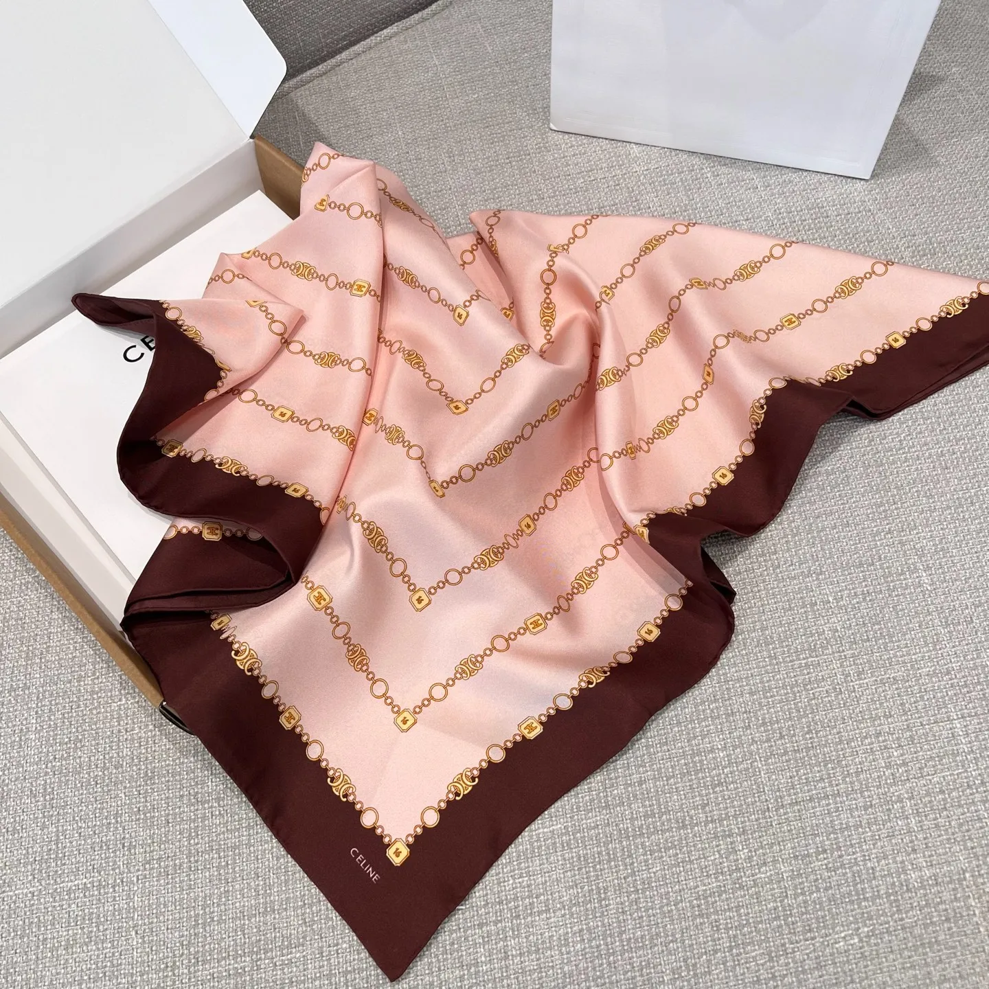 CELINE Женский платок шёлк
