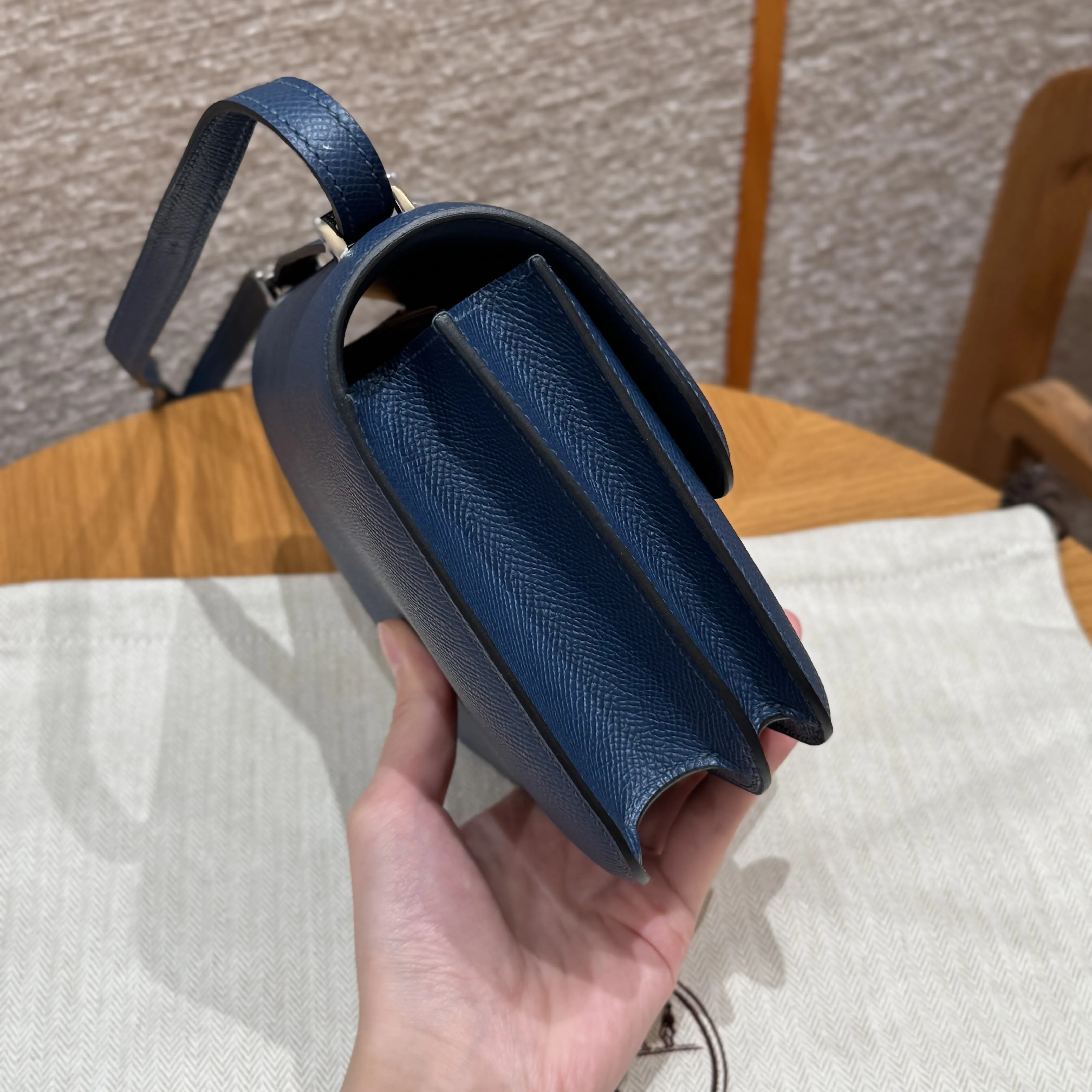 HERMES Женская сумка Constance 19 см S4 Epsom HERMES Женская сумка Constance 19 см S4 Epsom