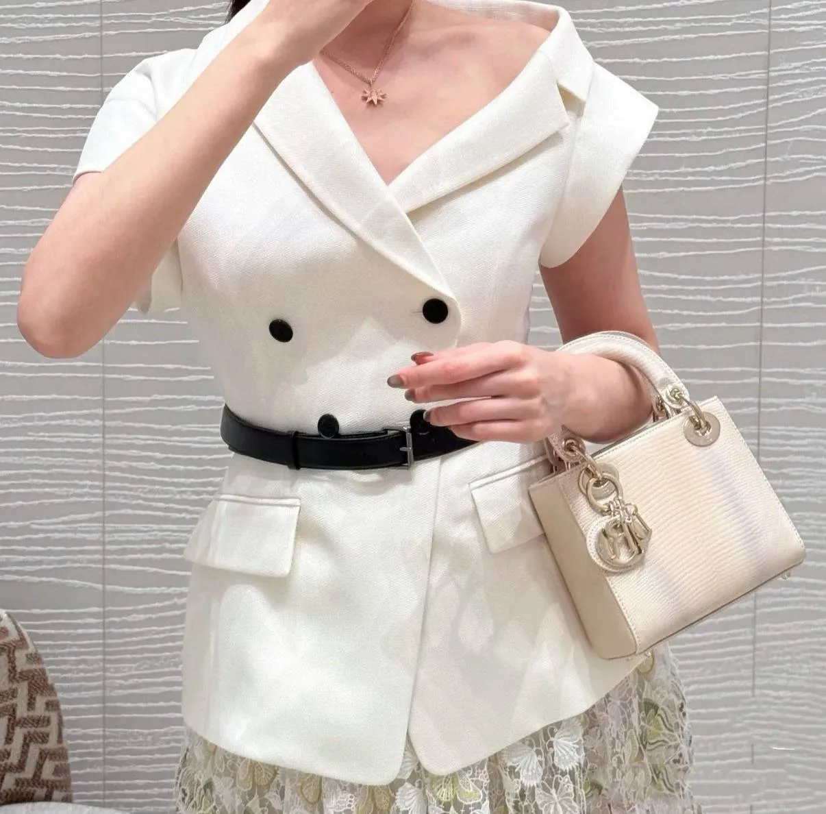 CHRISTIAN DIOR Женский жакет CHRISTIAN DIOR Женский жакет