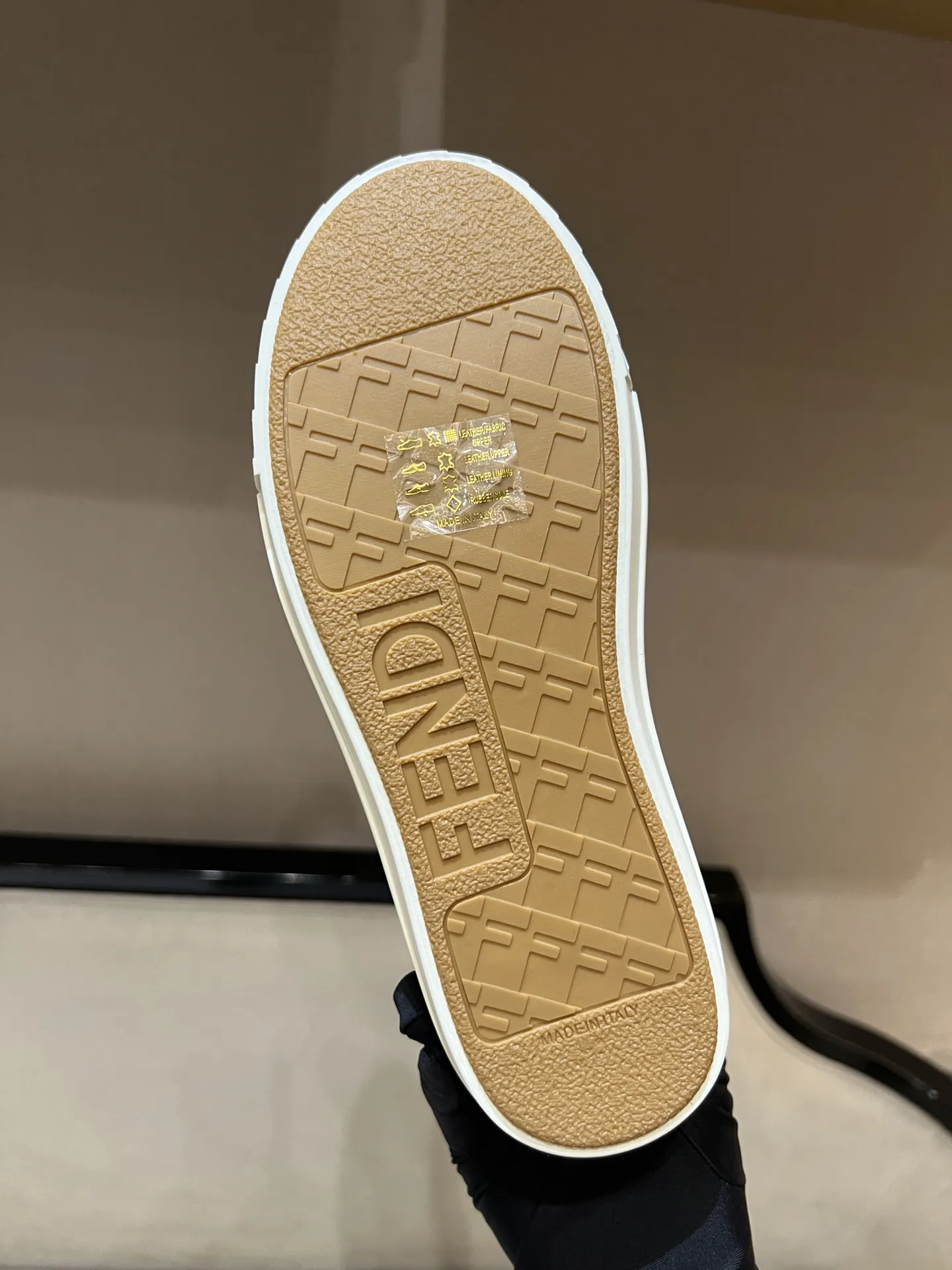 FENDI Женские кеды Domino FENDI Женские кеды Domino