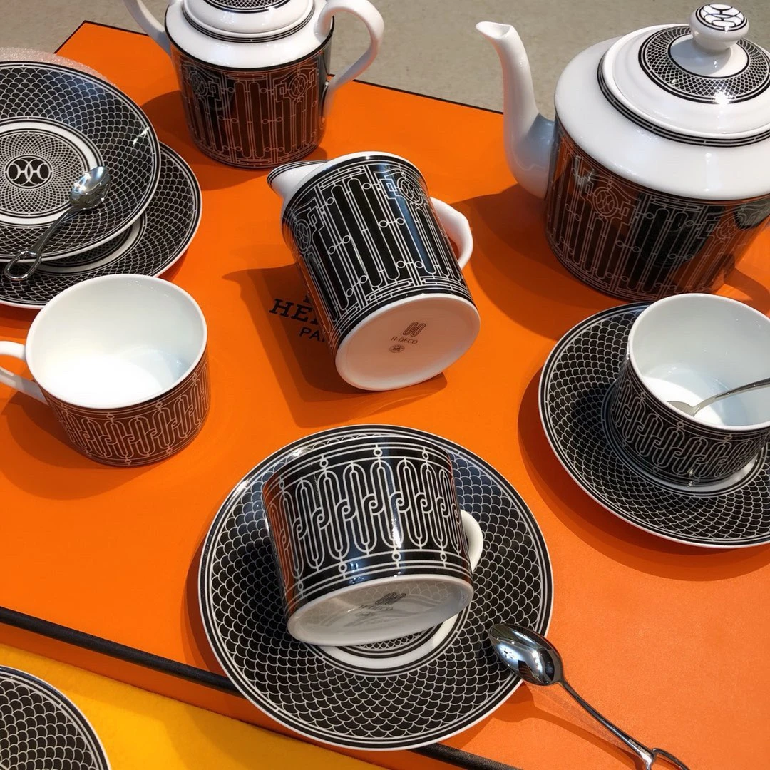 HERMES Чайный сервиз на 6 персон H Deco HERMES Чайный сервиз на 6 персон H Deco