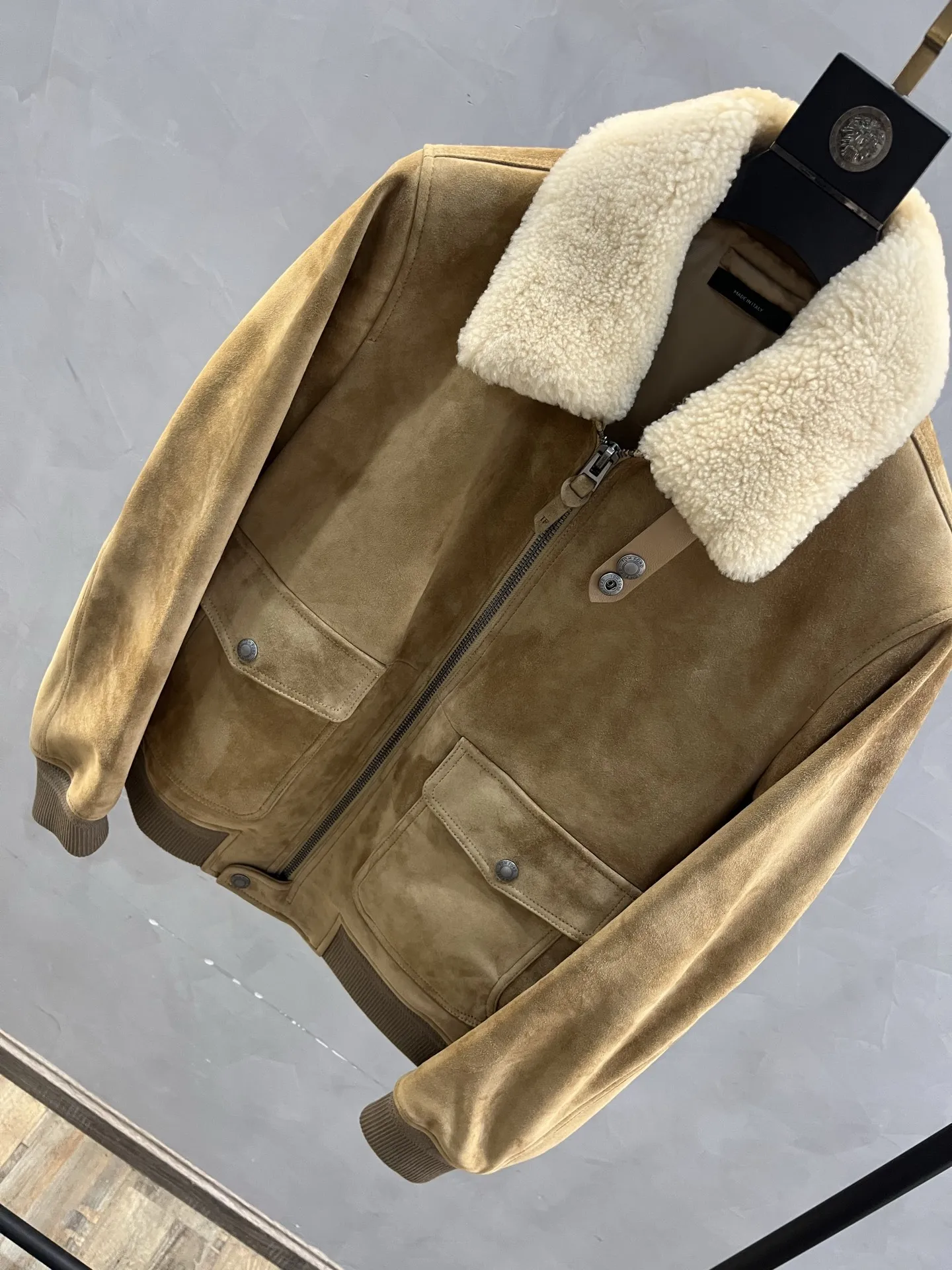 TOM FORD Мужская куртка из замши  TOM FORD Мужская куртка из замши