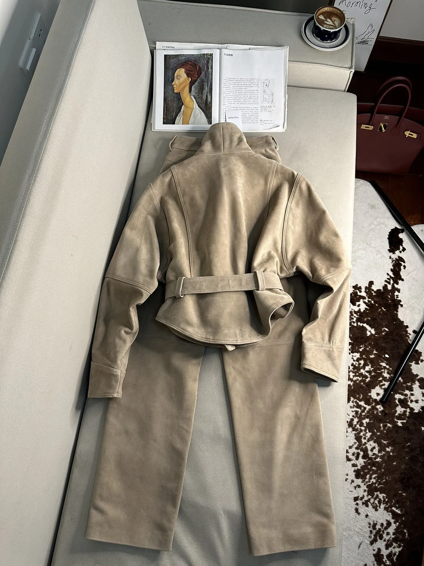 THE ROW Женский костюм из замши THE ROW Женский костюм из замши