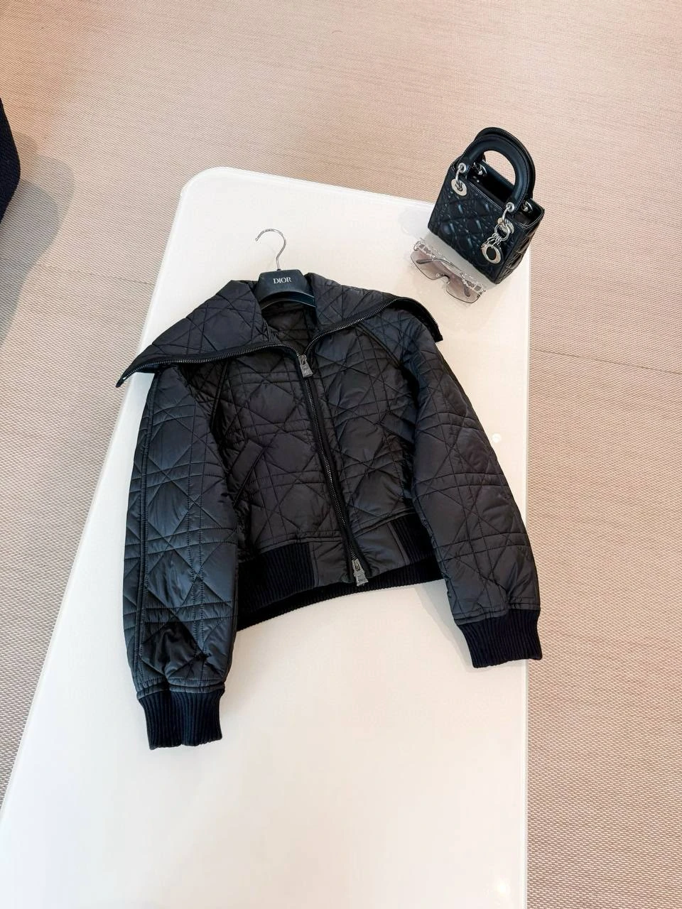 CHRISTIAN DIOR Женская ветровка CHRISTIAN DIOR Женская ветровка