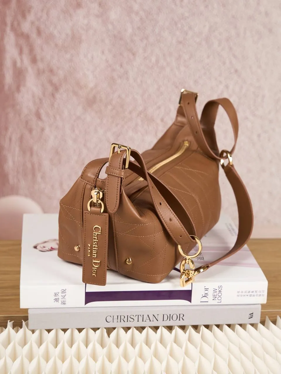 CHRISTIAN DIOR Женская сумка D-Journey Medium CHRISTIAN DIOR Женская сумка D-Journey Medium