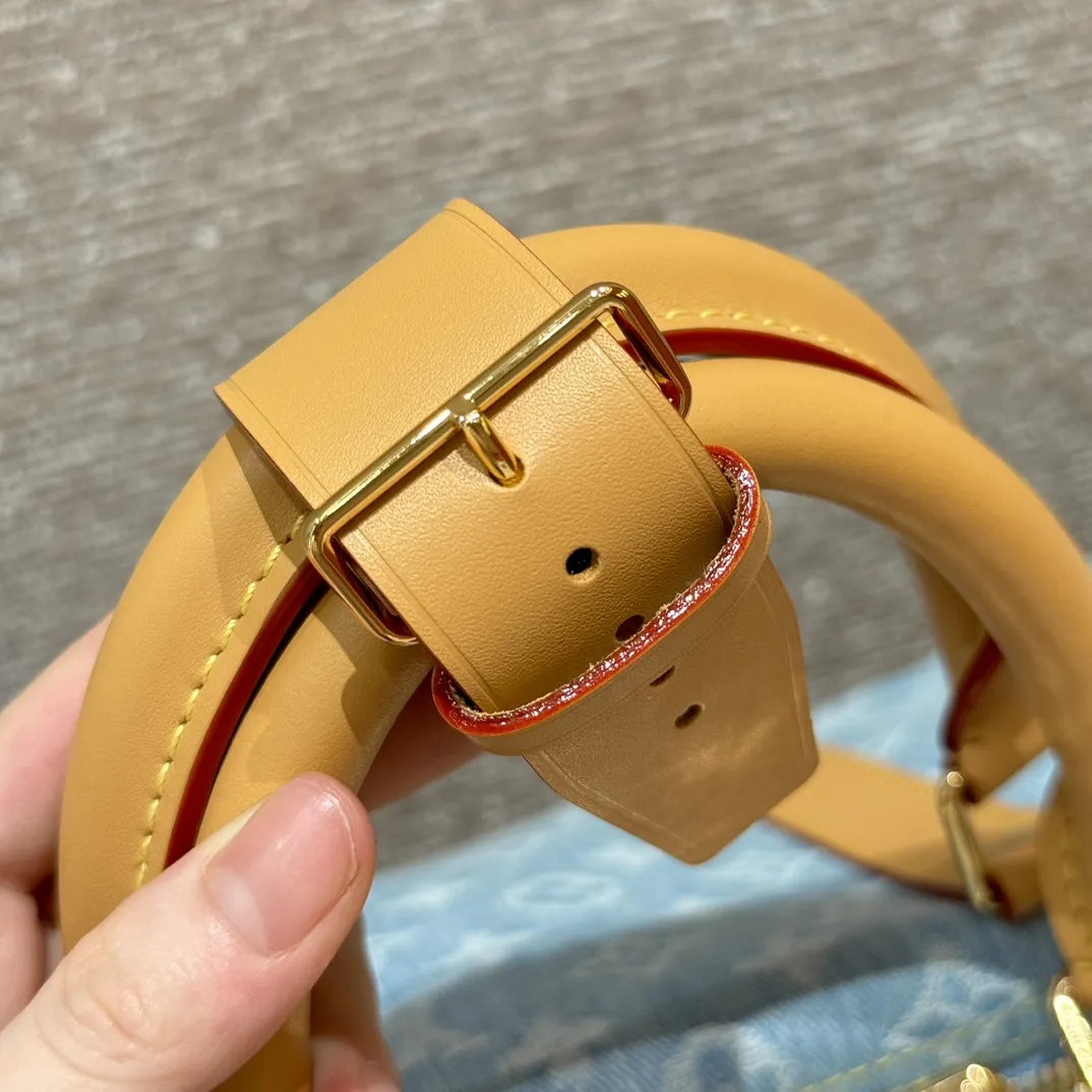 LOUIS VUITTON Дорожная сумка деним LOUIS VUITTON Дорожная сумка деним