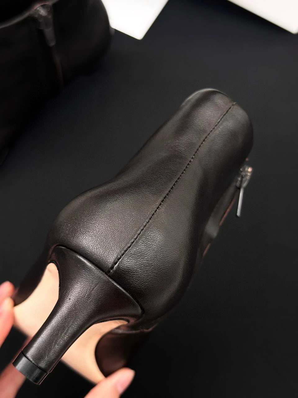 THE ROW Женские ботильоны из овчины THE ROW Женские ботильоны из овчины