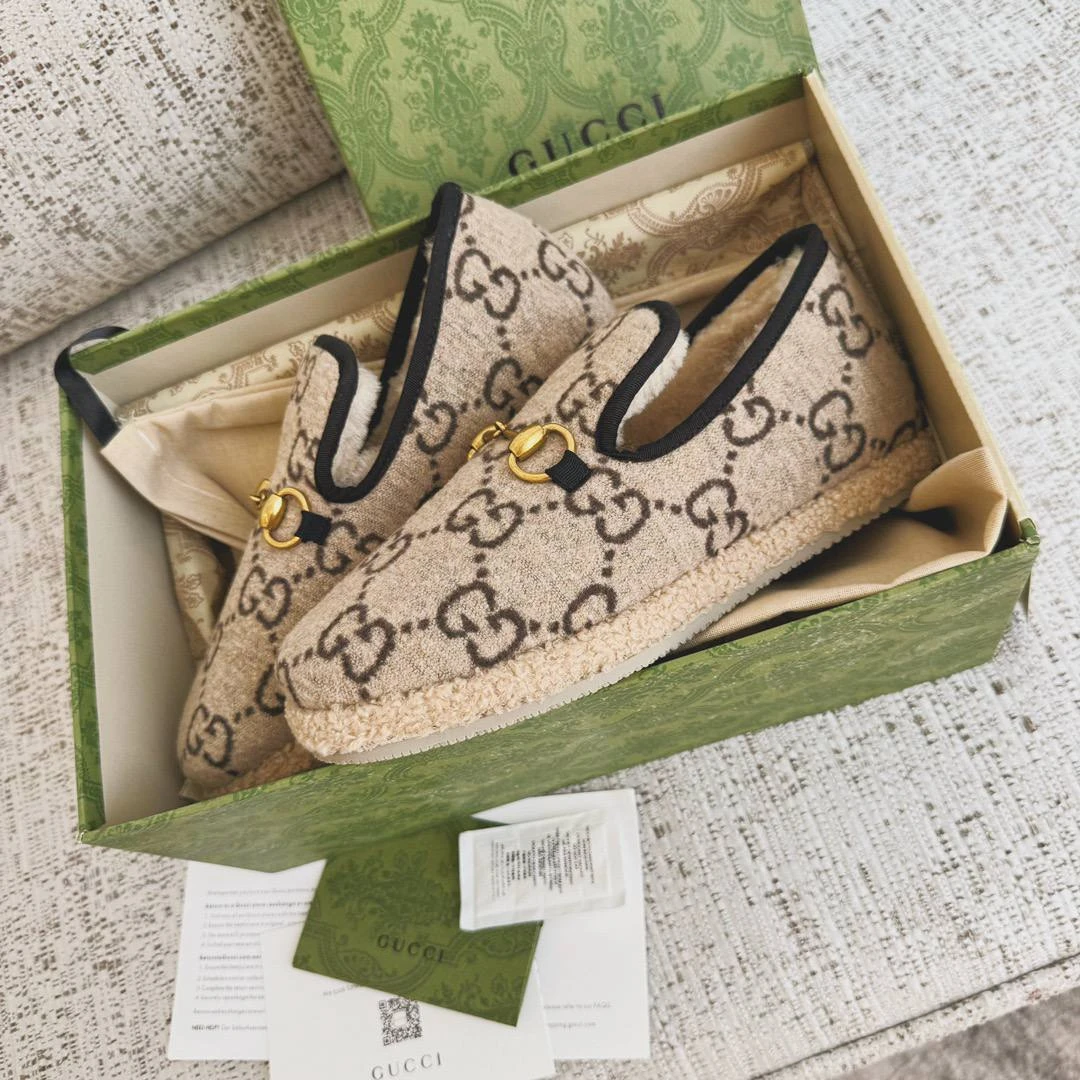 GUCCI Женские ботинки шерсть мериноса GUCCI Женские ботинки шерсть мериноса