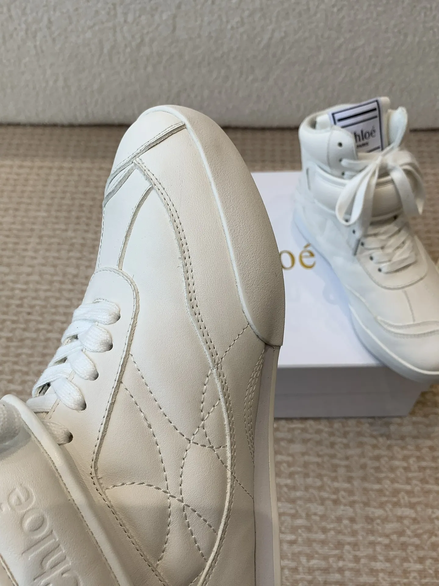 CHLOE Женские кожаные кроссовки