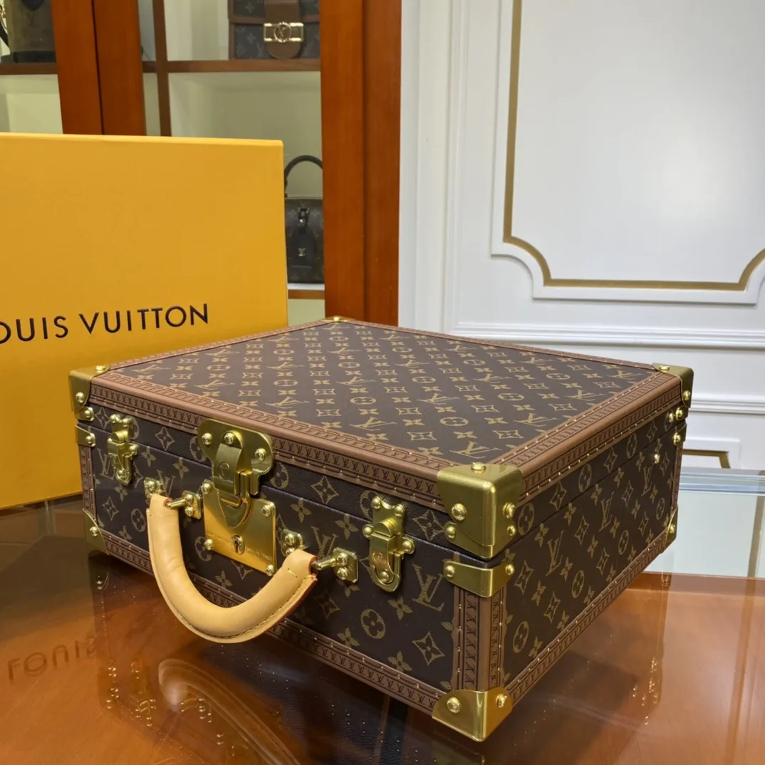 LOUIS VUITTON Ящик для хранения вещей 40 см LOUIS VUITTON Ящик для хранения вещей 40 см