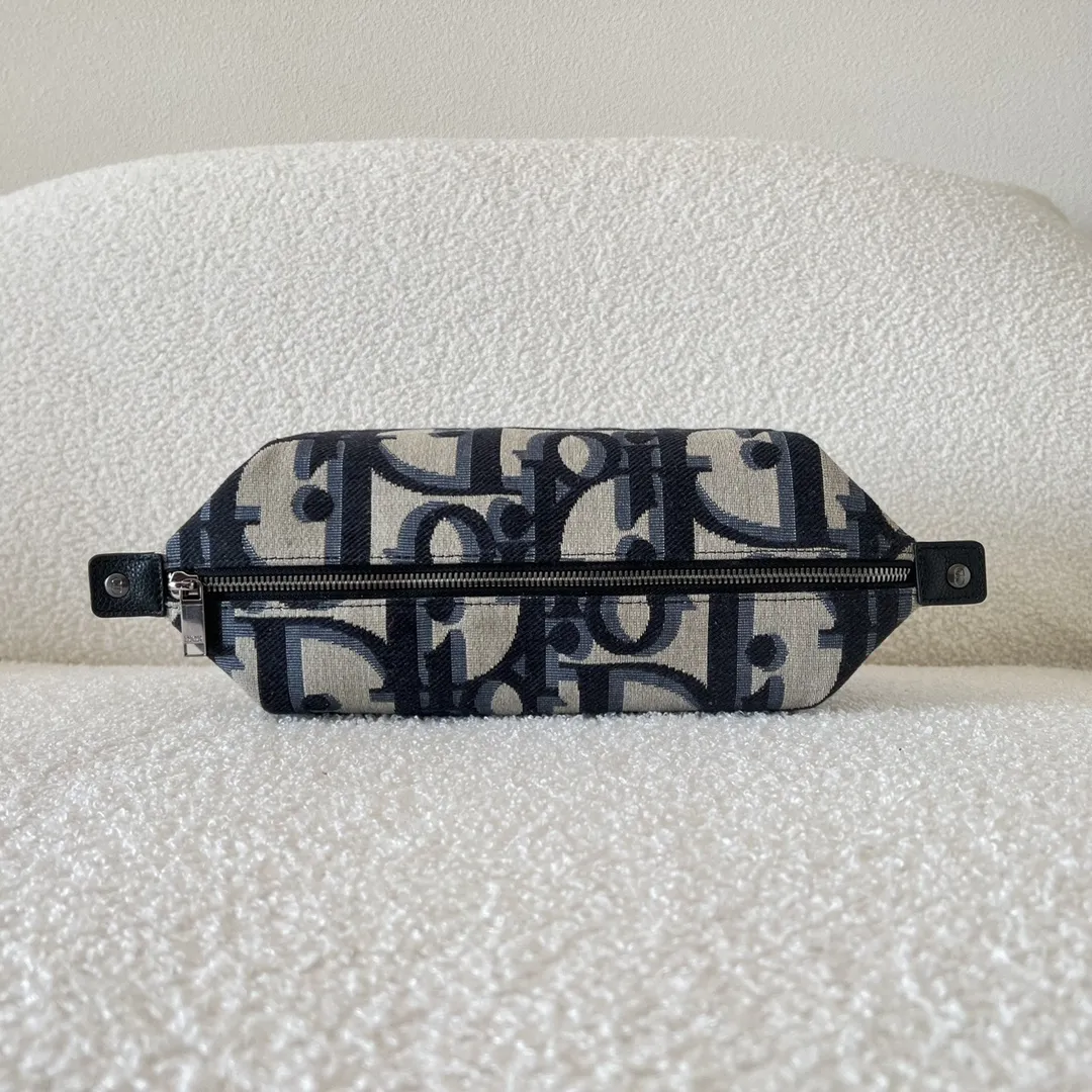 CHRISTIAN DIOR Косметичка Weekender CHRISTIAN DIOR Косметичка Weekender